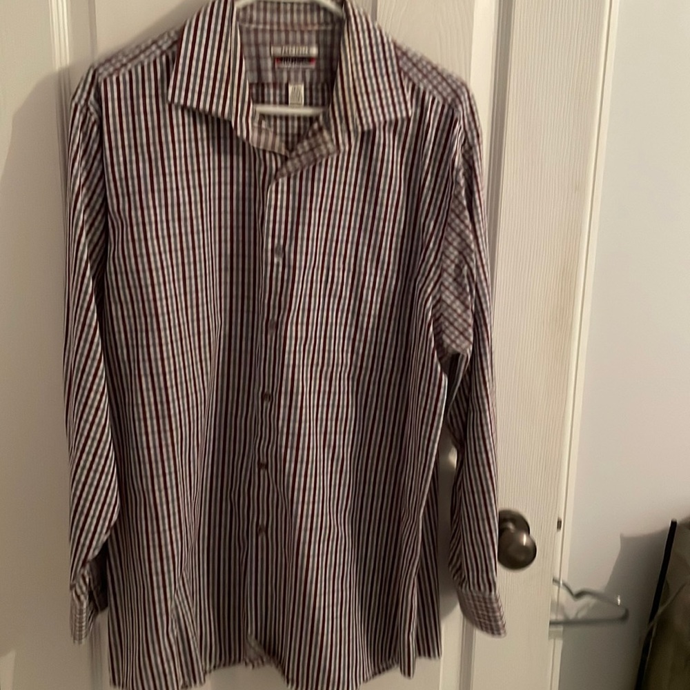 Van Heusen long sleeve plaid shirt